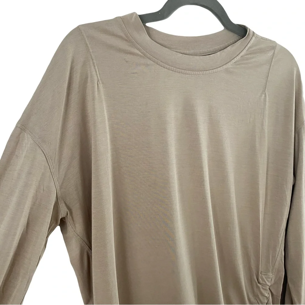 Lululemon‎ Side Cinch Tan Long Sleeve Casual Athleisure Crewneck Top Size 6